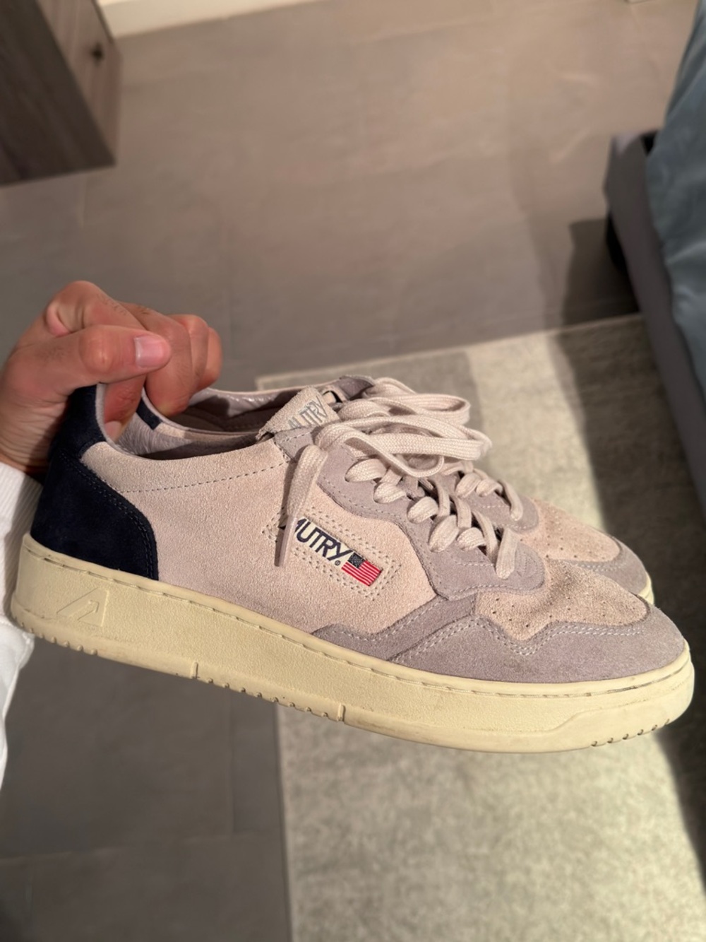 Low-Top Suede Sneakers in Beige with Navy Heel